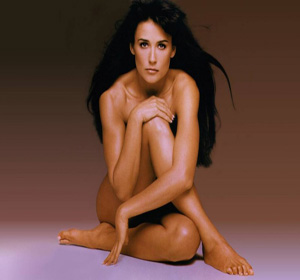 Рубить с плеча: у кого в Голливуде самые накачанные руки?